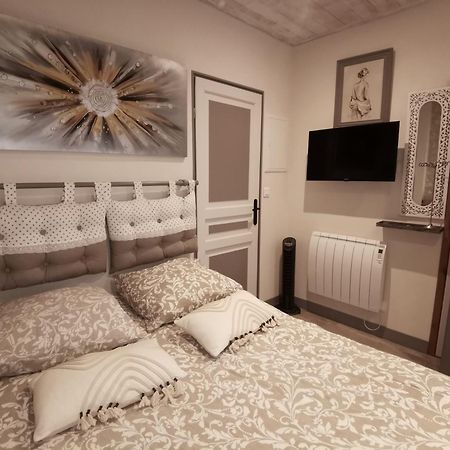Gite De Charme Dans Un Cadre Calme Et Reposant Châtellerault Room photo