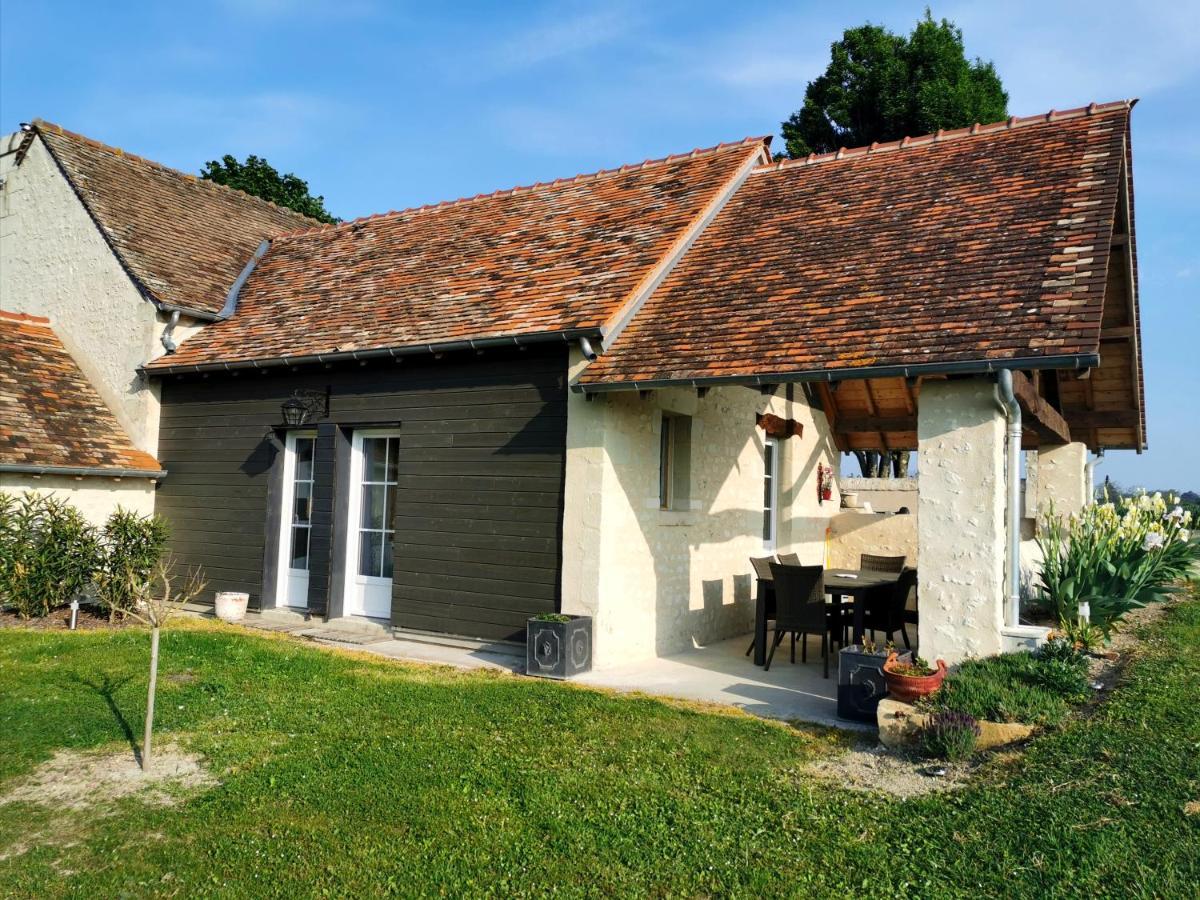 Gite De Charme Dans Un Cadre Calme Et Reposant Châtellerault Exterior photo