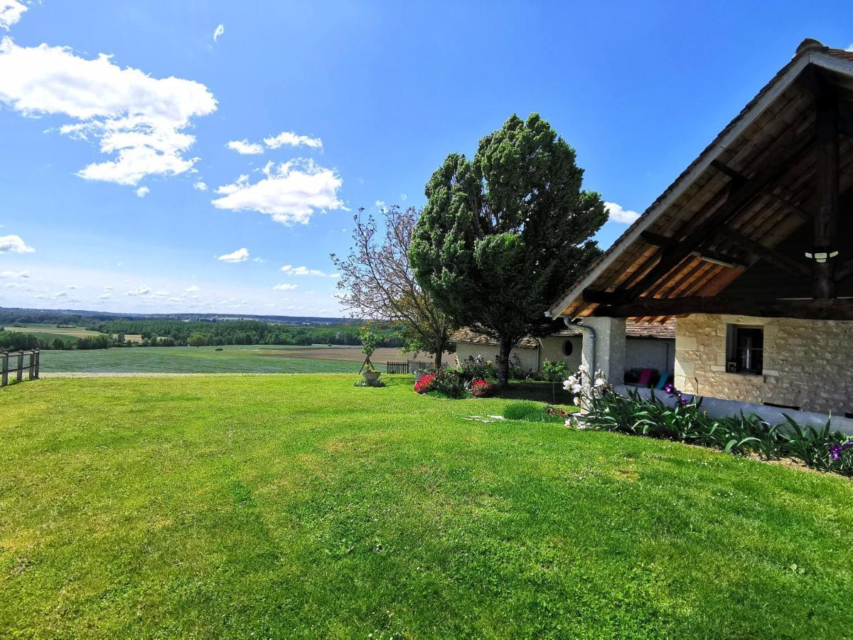 Gite De Charme Dans Un Cadre Calme Et Reposant Châtellerault Exterior photo